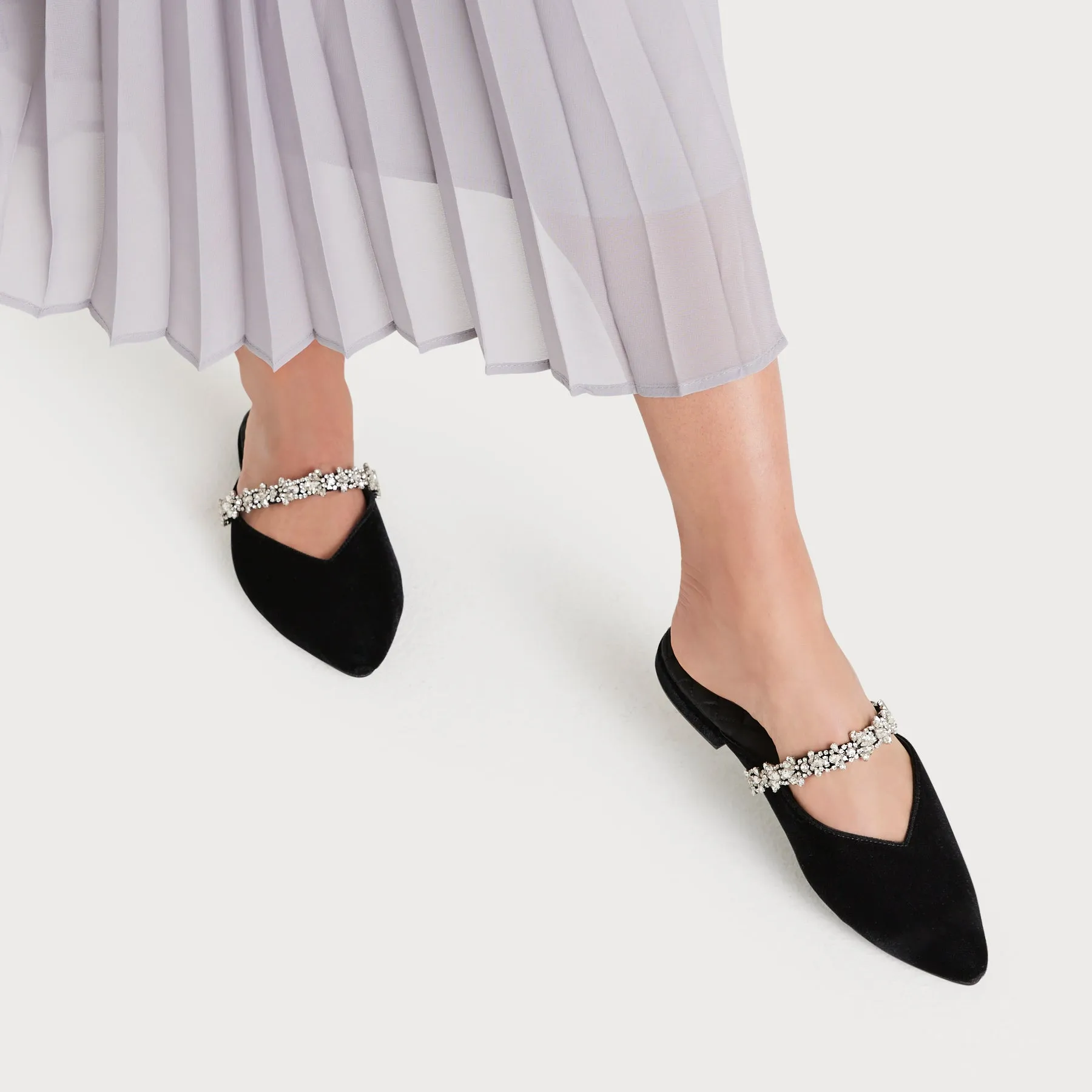 The Swan - Caviar Gem Bracelet Adjust Strap