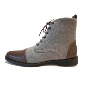 The Traveler's Toecaps in Gray and Dark Brown Camouflage Pattern