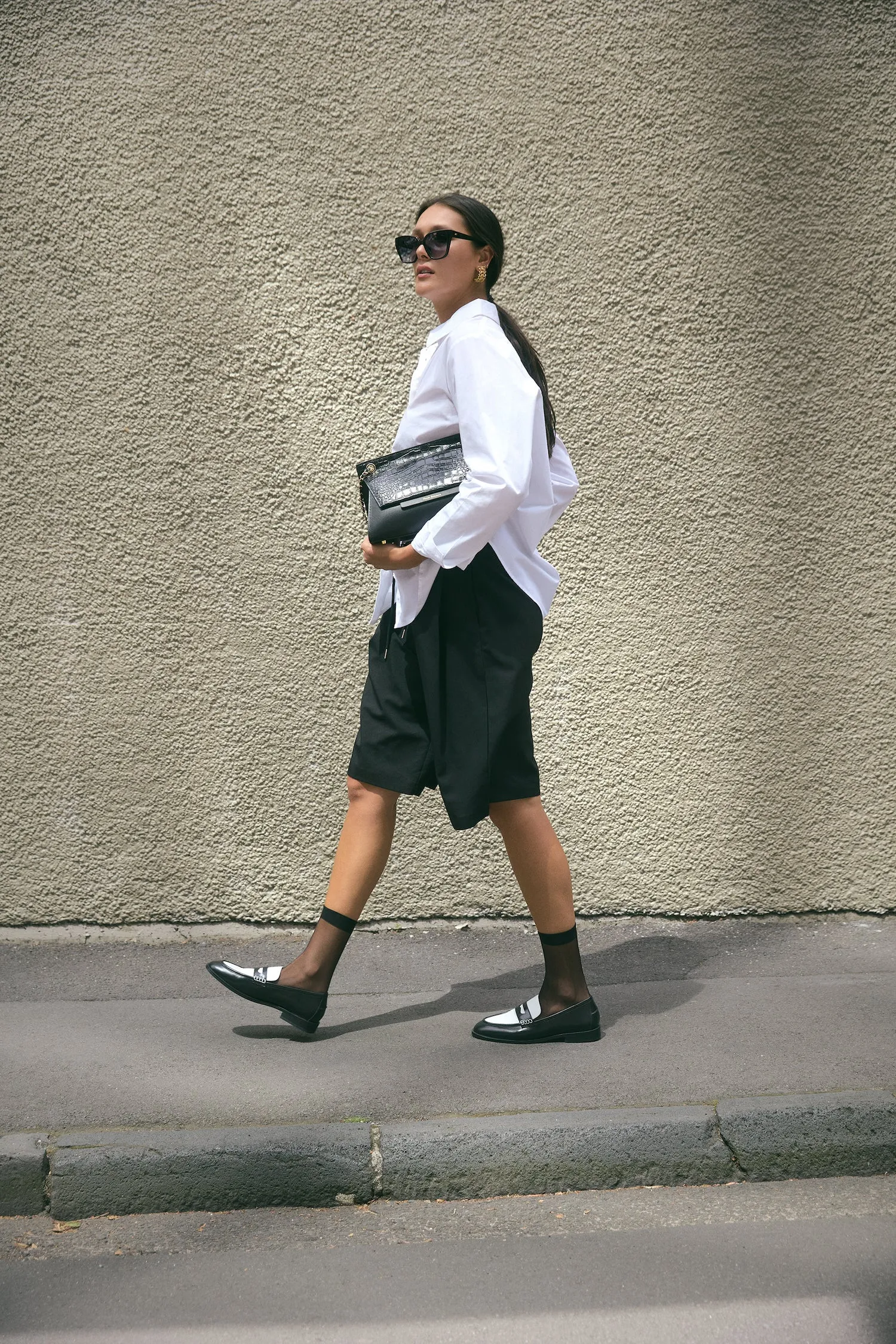 Timeless Step Edge Chad Loafer | Black/white combo