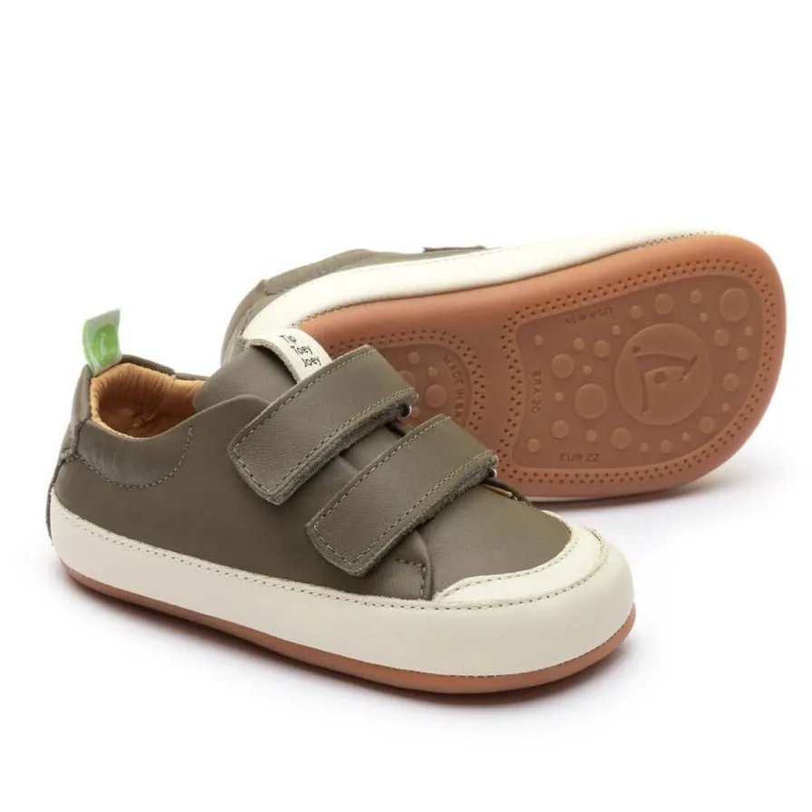 Tip Toey Joey Girl's and Boy's Bossy Sneakers, Mineral Green/Tapioca Adolescent Shoes