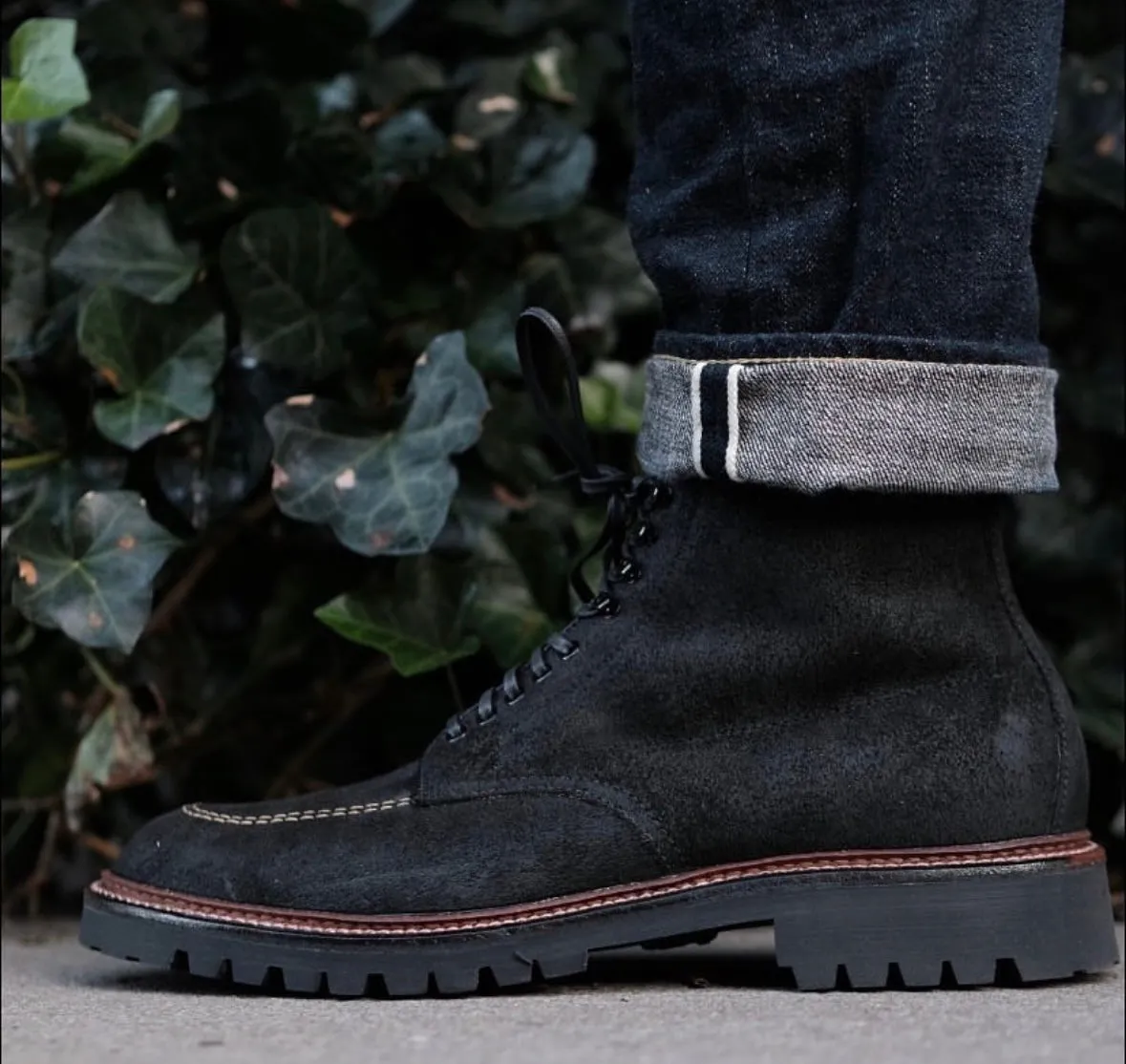 Traction Ready D9916H - Indy Boot in Earth Reverse Chamois