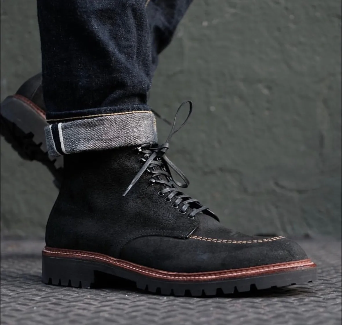 Traction Ready D9916H - Indy Boot in Earth Reverse Chamois