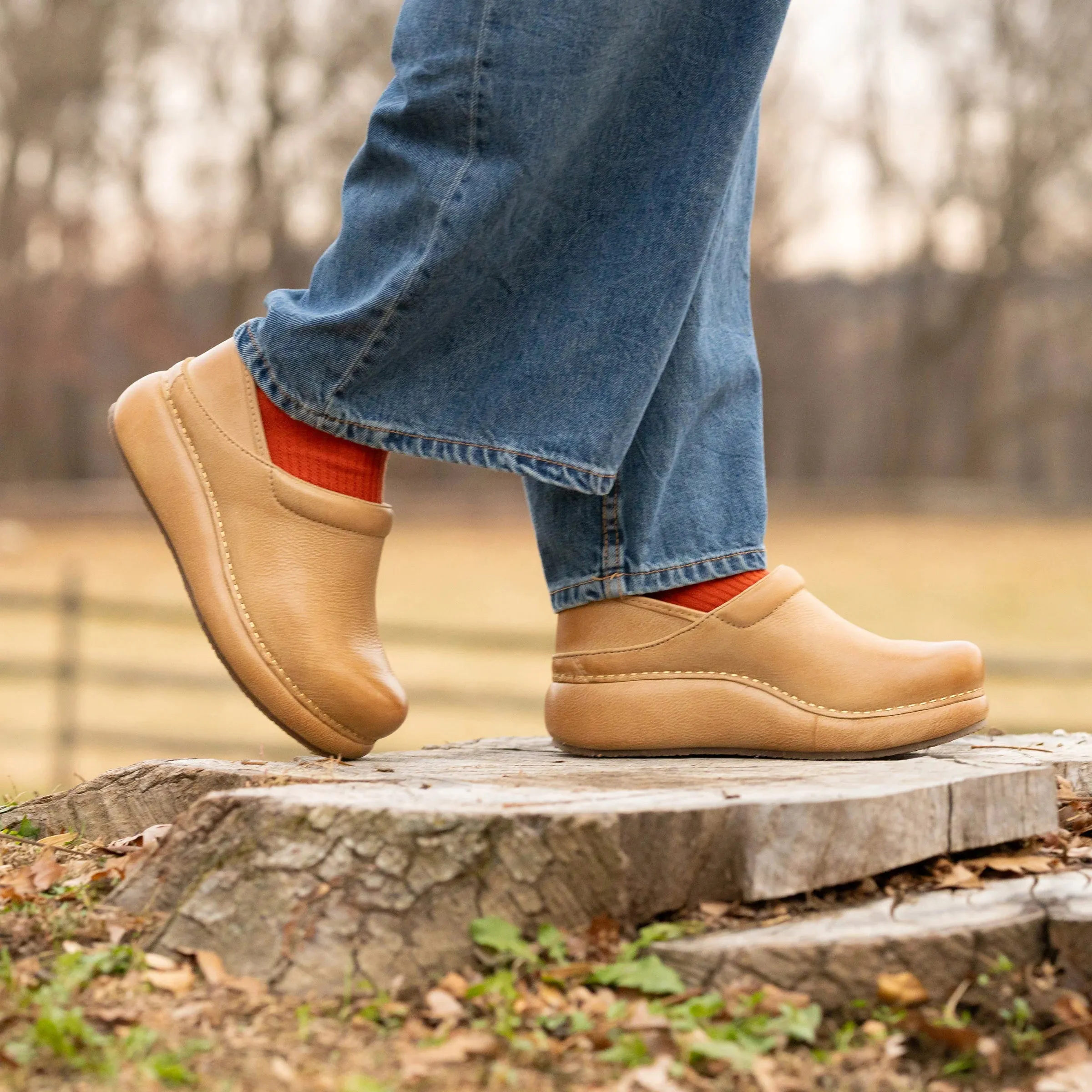Travel Friendly Gear DANSKO PLATFORM PRO CLOG - HONEY TAN