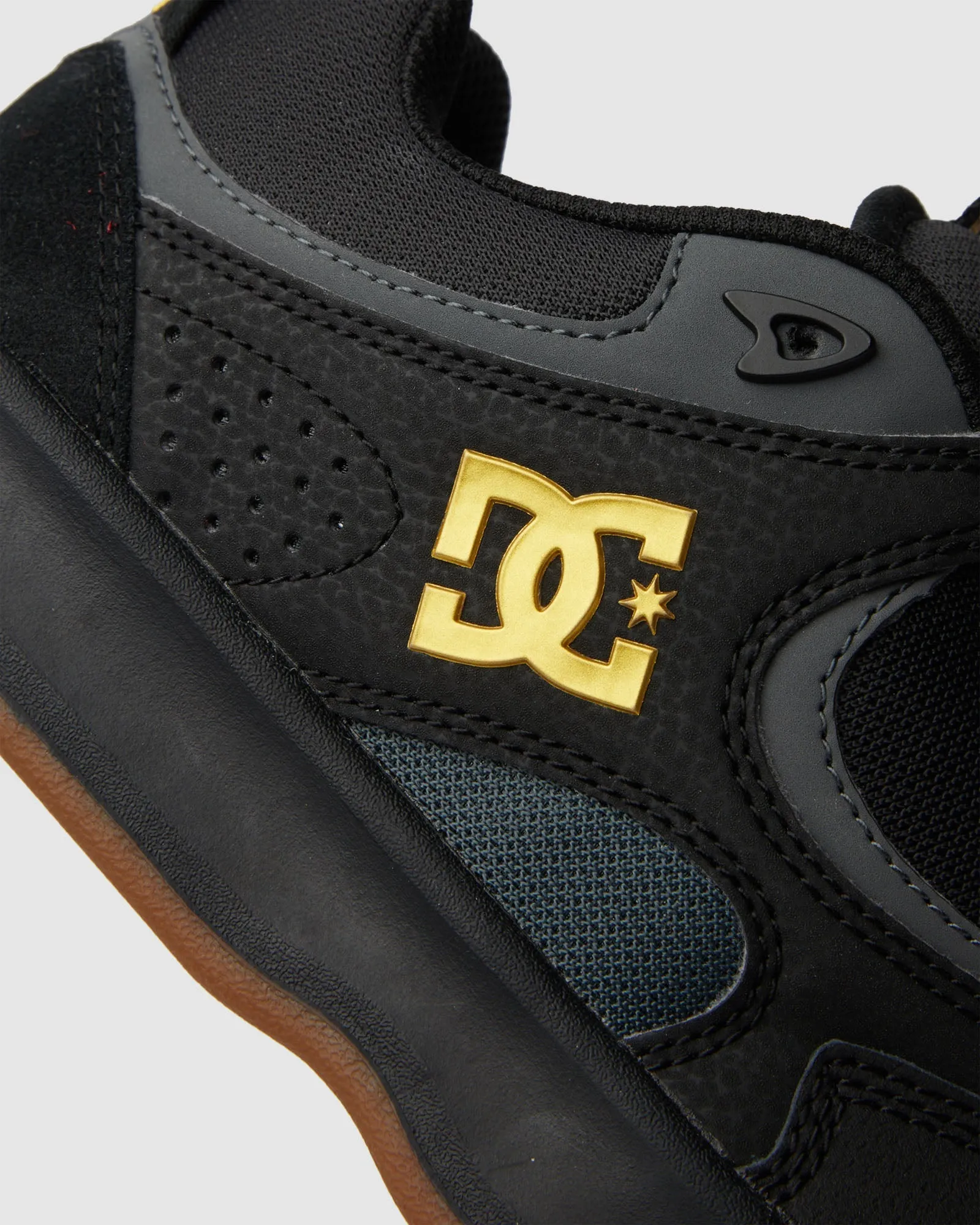 Trend-setting wear Mens Kalynx Zero Sneakers
