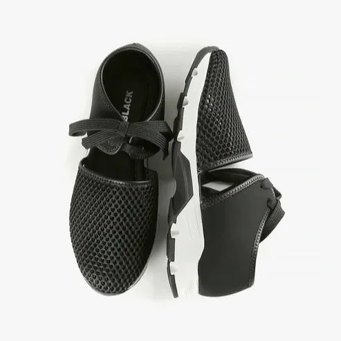 Ultra-modern ALL BLACK AMAZING MESH SNEAKER - BLACK