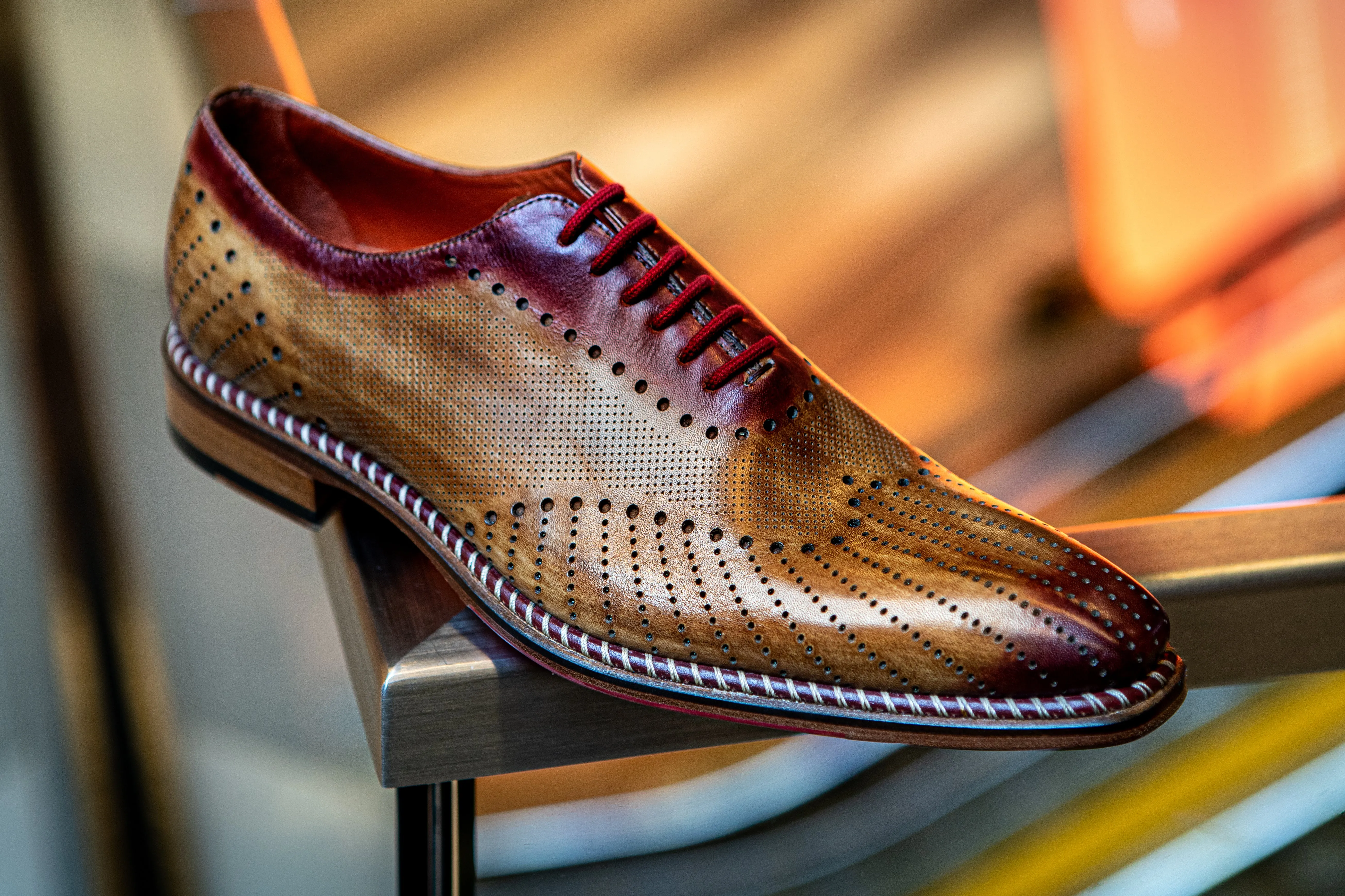 VELOCE CUOIO ENGLAND OXFORD Sleek Edge