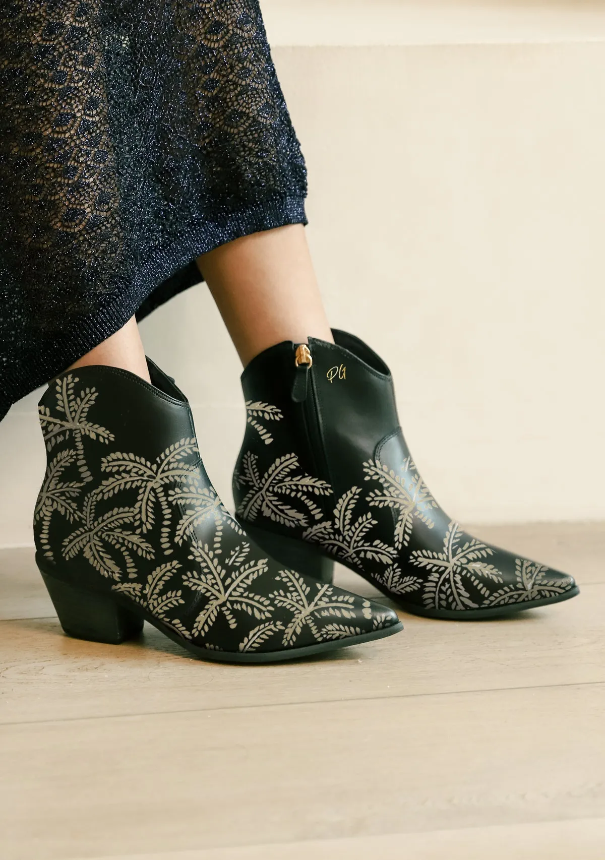 Versatile use Beige Abstract Palms Black Cowboy Boot