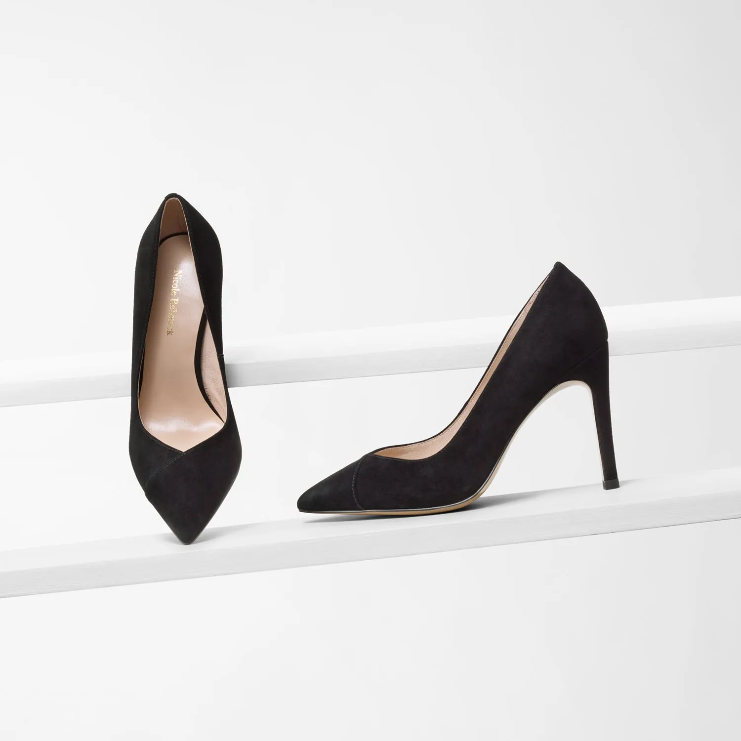 Vintage Pumps Naples Heel | Black suede