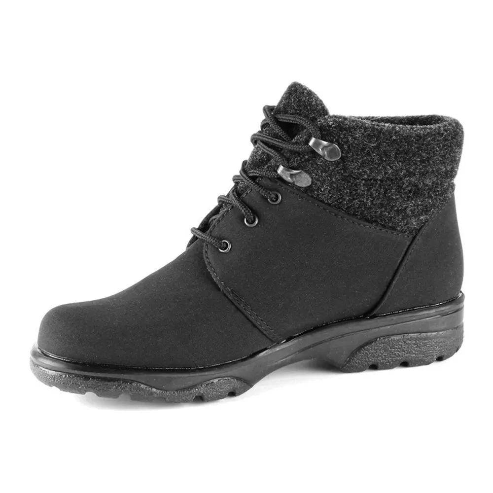 Women's Trek Hiker Boot Black Flexible Sole